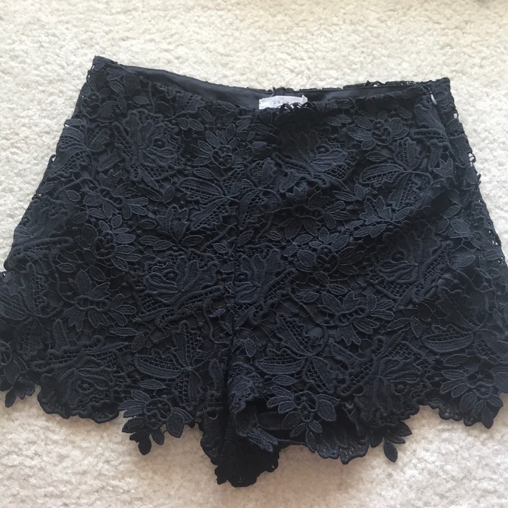 Lush black tight shorts-lace